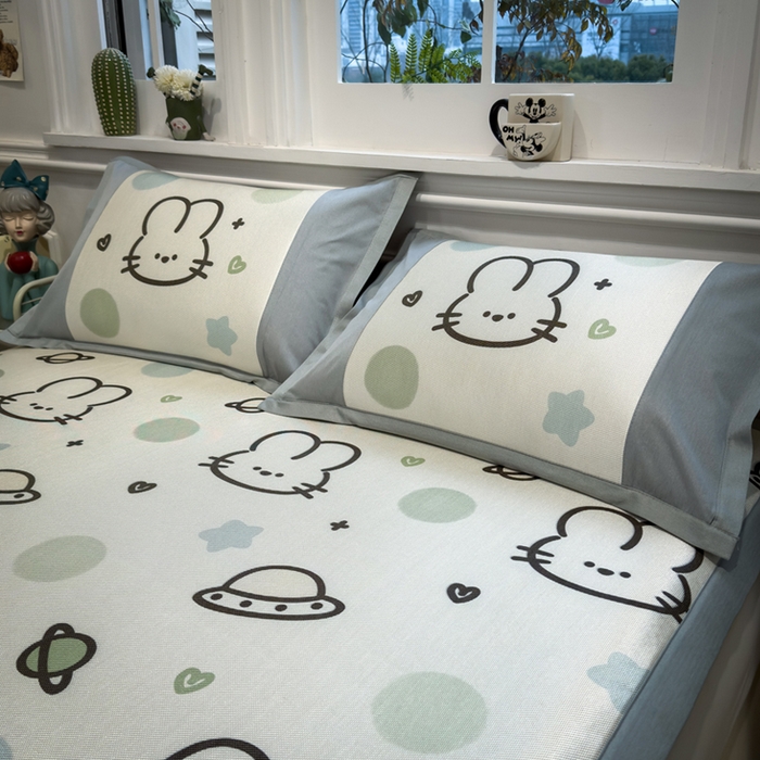 91家纺网 家纺一手货源 找家纺 全季家居 2025新款A类抗菌防螨数码印花冰藤席凉席席子 太空兔 床席