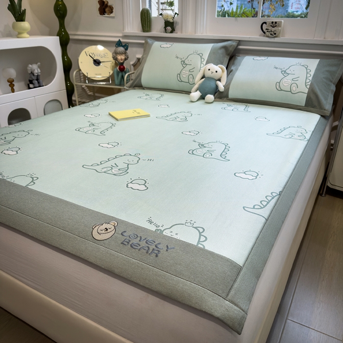 91家纺网 家纺一手货源 找家纺 全季家居 2025新款A类抗菌防螨数码印花冰藤席凉席席子 小恐龙 床席