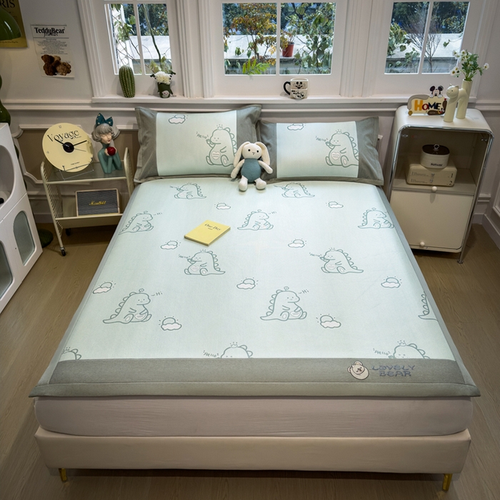 91家纺网 家纺一手货源 找家纺 全季家居 2025新款A类抗菌防螨数码印花冰藤席凉席席子 小恐龙 床席