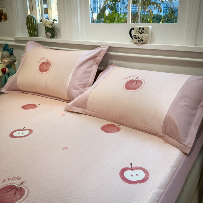 91家纺网 家纺一手货源 找家纺 全季家居 2025新款A类抗菌防螨数码印花冰藤席凉席席子 小苹果 床席