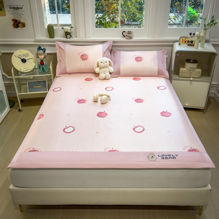 91家纺网 家纺一手货源 找家纺 全季家居 2025新款A类抗菌防螨数码印花冰藤席凉席席子 小苹果 床席