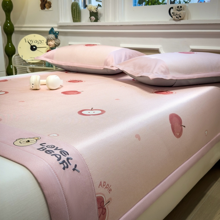 91家纺网 家纺一手货源 找家纺 全季家居 2025新款A类抗菌防螨数码印花冰藤席凉席席子 小苹果 床席