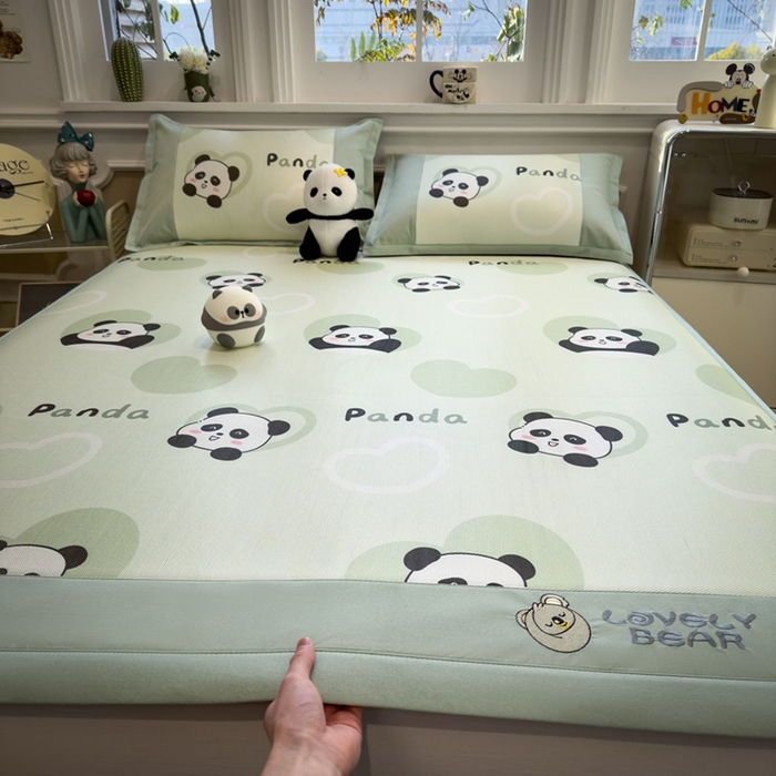 91家纺网 家纺一手货源 找家纺 全季家居 2025新款A类抗菌防螨数码印花冰藤席凉席席子 小熊猫 床席