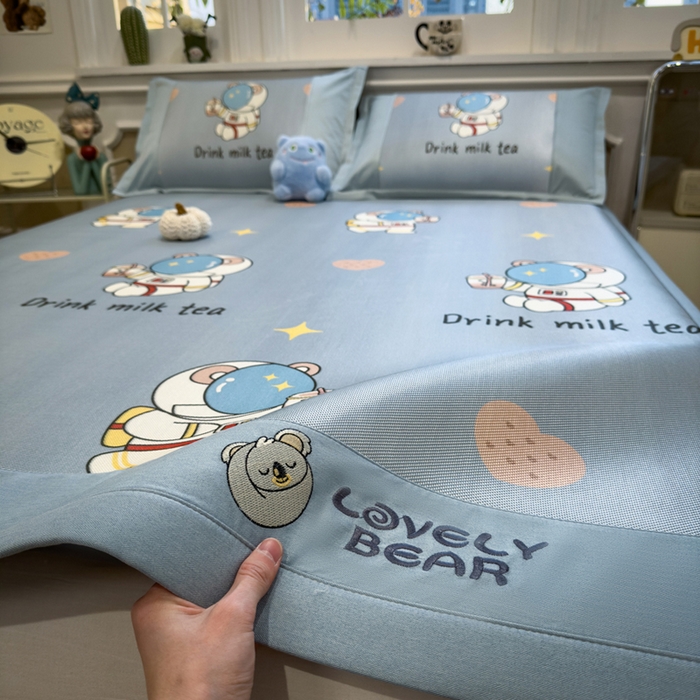 91家纺网 家纺一手货源 找家纺 全季家居 2025新款A类抗菌防螨数码印花冰藤席凉席席子 宇航员 床席