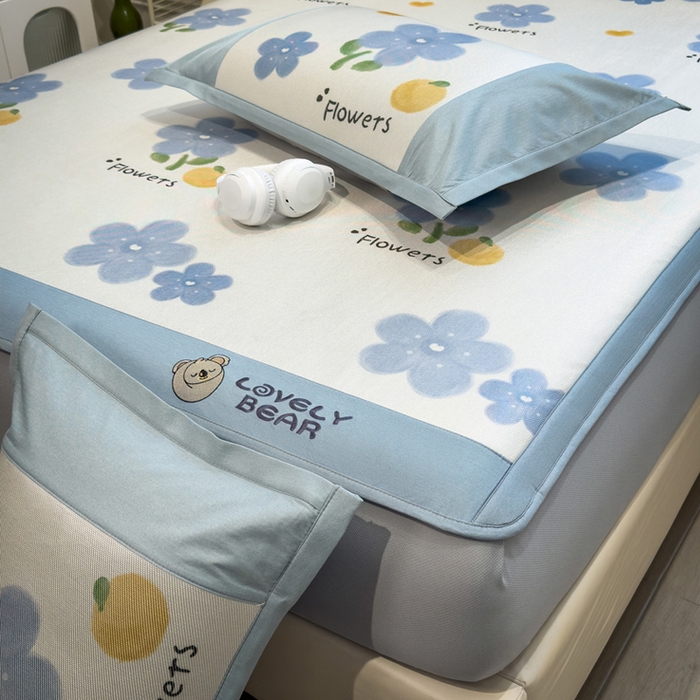 91家纺网 家纺一手货源 找家纺 全季家居 2025新款A类抗菌防螨数码印花冰藤席凉席席子 花朵 床笠