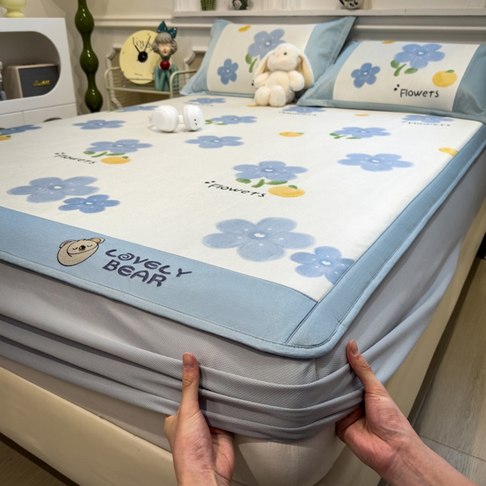 91家纺网 家纺一手货源 找家纺 全季家居 2025新款A类抗菌防螨数码印花冰藤席凉席席子 花朵 床笠