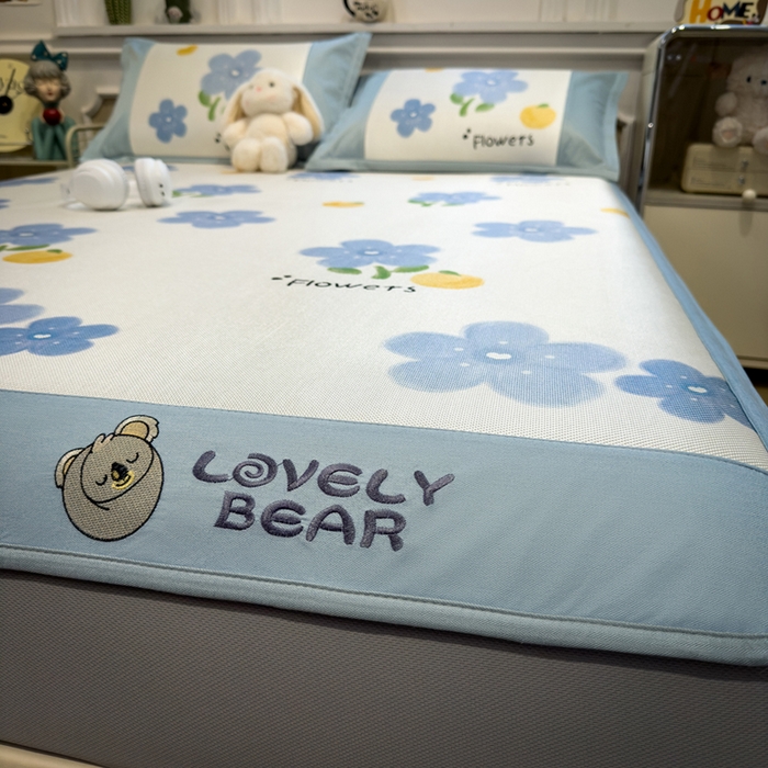 91家纺网 家纺一手货源 找家纺 全季家居 2025新款A类抗菌防螨数码印花冰藤席凉席席子 花朵 床笠