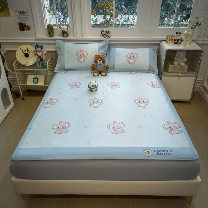 91家纺网 家纺一手货源 找家纺 全季家居 2025新款A类抗菌防螨数码印花冰藤席凉席席子 可爱小象 床笠