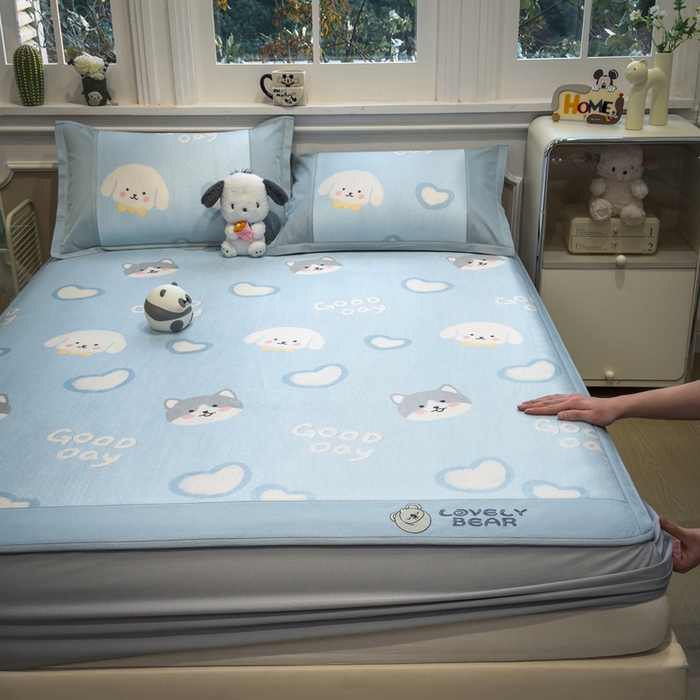 91家纺网 家纺一手货源 找家纺 全季家居 2025新款A类抗菌防螨数码印花冰藤席凉席席子 萌宠乐园 床笠