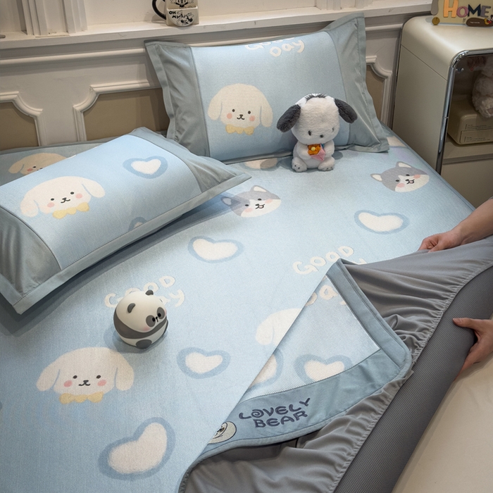 91家纺网 家纺一手货源 找家纺 全季家居 2025新款A类抗菌防螨数码印花冰藤席凉席席子 萌宠乐园 床笠