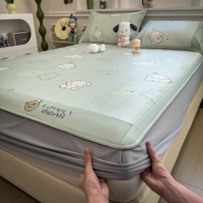 91家纺网 家纺一手货源 找家纺 全季家居 2025新款A类抗菌防螨数码印花冰藤席凉席席子 萌萌狗 床笠