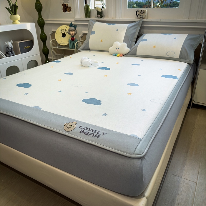 91家纺网 家纺一手货源 找家纺 全季家居 2025新款A类抗菌防螨数码印花冰藤席凉席席子 晴云 床笠