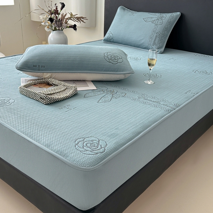 91家纺网 家纺一手货源 找家纺 （总）鑫钰 2025新款A类进口PE高冷感凉席高端聚乙烯凉豆豆高克重480克冰丝凉席床笠三件套