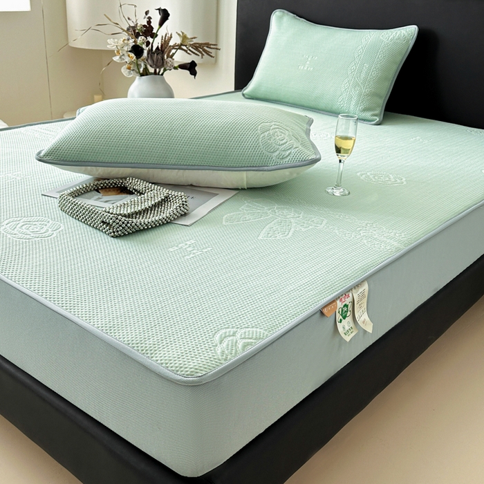 91家纺网 家纺一手货源 找家纺 （总）鑫钰 2025新款A类进口PE高冷感凉席高端聚乙烯凉豆豆高克重480克冰丝凉席床笠三件套