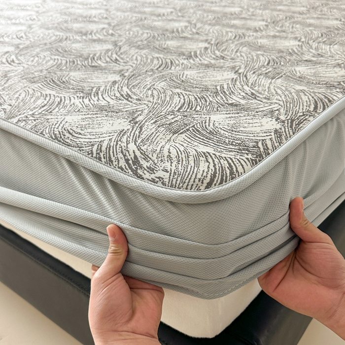 91家纺网 家纺一手货源 找家纺 鑫钰 2025新款A类进口PE高冷感凉席高端聚乙烯凉豆豆高克重480克冰丝凉席床笠三件套 冰肌-墨灰