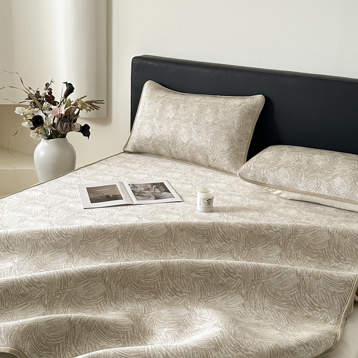 91家纺网 家纺一手货源 找家纺 鑫钰 2025新款A类进口PE高冷感凉席高端聚乙烯凉豆豆高克重480克冰丝凉席床笠三件套 冰肌-奶咖