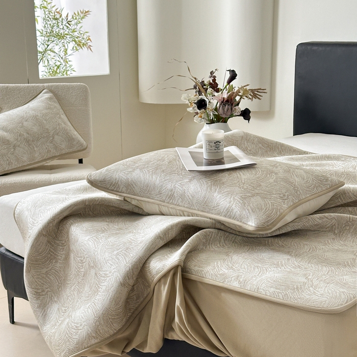 91家纺网 家纺一手货源 找家纺 鑫钰 2025新款A类进口PE高冷感凉席高端聚乙烯凉豆豆高克重480克冰丝凉席床笠三件套 冰肌-奶咖