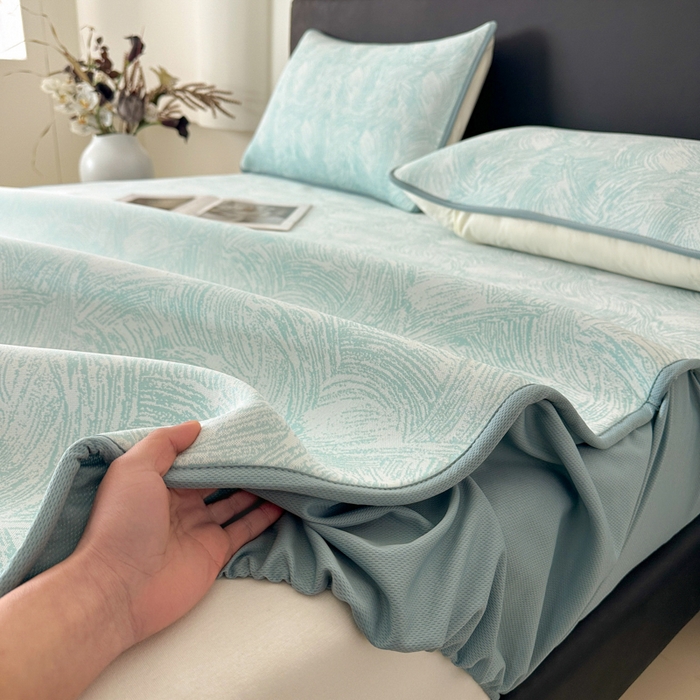 91家纺网 家纺一手货源 找家纺 鑫钰 2025新款A类进口PE高冷感凉席高端聚乙烯凉豆豆高克重480克冰丝凉席床笠三件套 冰肌-水绿