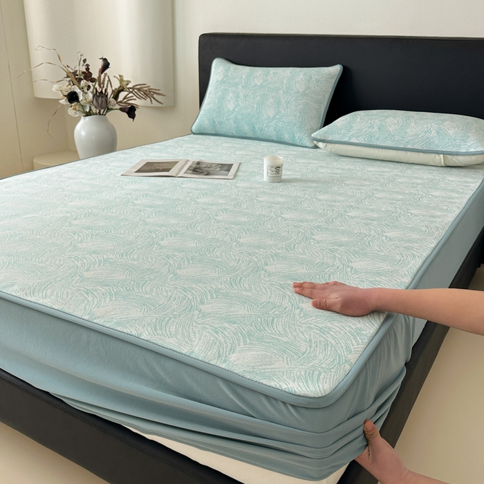 91家纺网 家纺一手货源 找家纺 鑫钰 2025新款A类进口PE高冷感凉席高端聚乙烯凉豆豆高克重480克冰丝凉席床笠三件套 冰肌-水绿