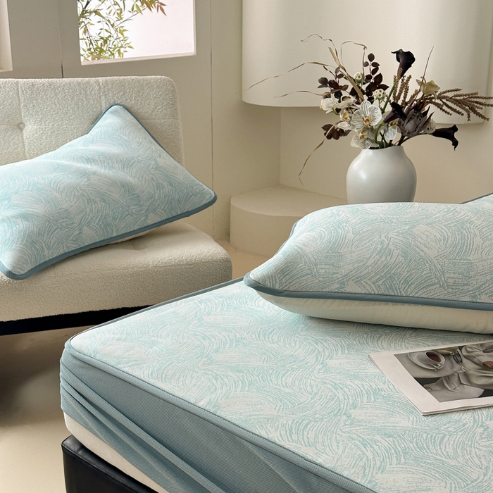 91家纺网 家纺一手货源 找家纺 鑫钰 2025新款A类进口PE高冷感凉席高端聚乙烯凉豆豆高克重480克冰丝凉席床笠三件套 冰肌-水绿