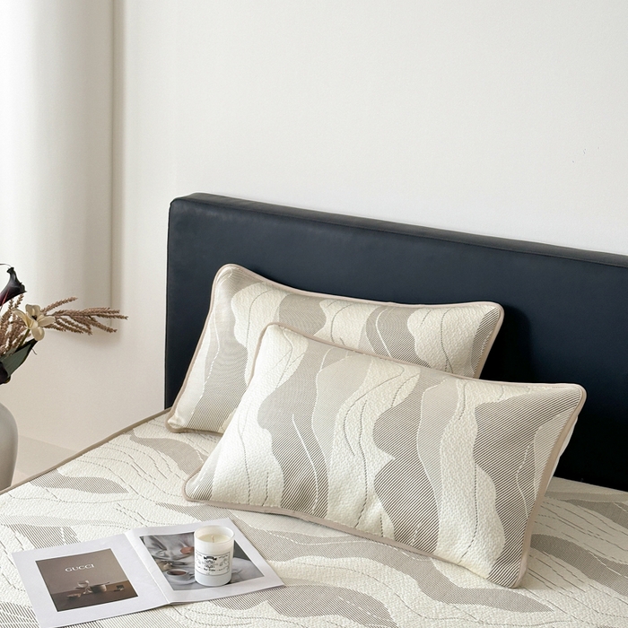 91家纺网 家纺一手货源 找家纺 鑫钰 2025新款A类进口PE高冷感凉席高端聚乙烯凉豆豆高克重480克冰丝凉席床笠三件套 沁夏-奶咖