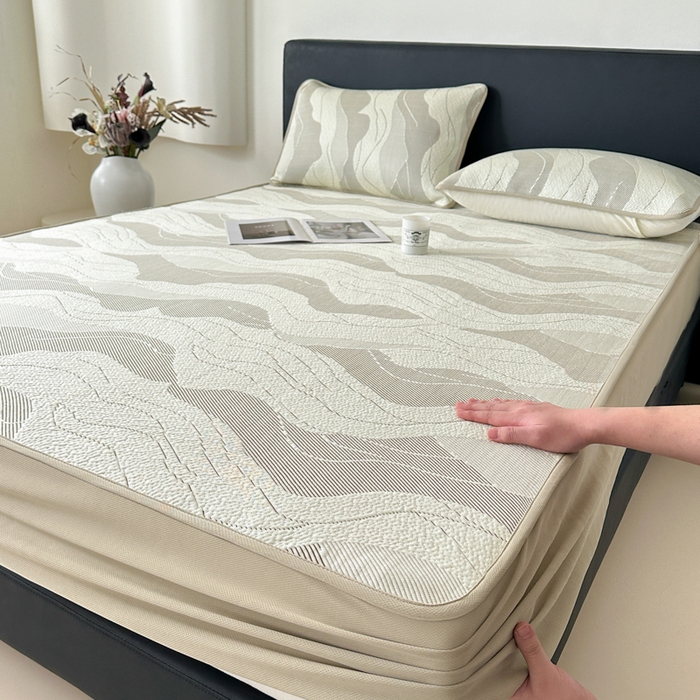 91家纺网 家纺一手货源 找家纺 鑫钰 2025新款A类进口PE高冷感凉席高端聚乙烯凉豆豆高克重480克冰丝凉席床笠三件套 沁夏-奶咖