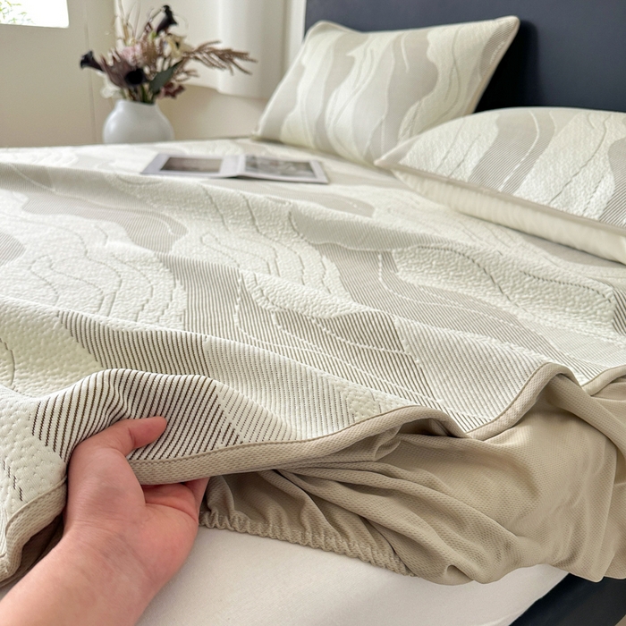 91家纺网 家纺一手货源 找家纺 鑫钰 2025新款A类进口PE高冷感凉席高端聚乙烯凉豆豆高克重480克冰丝凉席床笠三件套 沁夏-奶咖