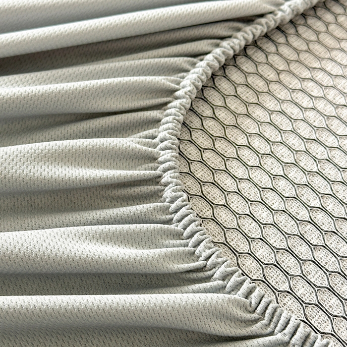 91家纺网 家纺一手货源 找家纺 鑫钰 2025新款A类进口PE高冷感凉席高端聚乙烯凉豆豆高克重480克冰丝凉席床笠三件套 山茶物语-奶白