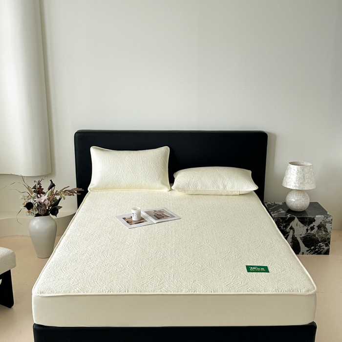 91家纺网 家纺一手货源 找家纺 鑫钰 2025新款A类进口PE高冷感凉席高端聚乙烯凉豆豆高克重480克冰丝凉席床笠三件套 云锦-奶白