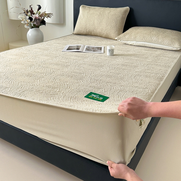 91家纺网 家纺一手货源 找家纺 鑫钰 2025新款A类进口PE高冷感凉席高端聚乙烯凉豆豆高克重480克冰丝凉席床笠三件套 云锦-奶咖