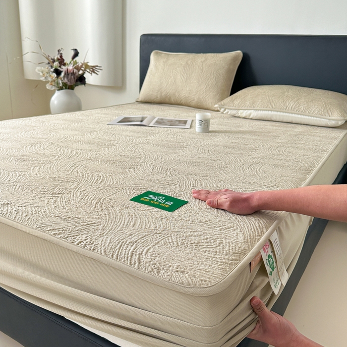 91家纺网 家纺一手货源 找家纺 鑫钰 2025新款A类进口PE高冷感凉席高端聚乙烯凉豆豆高克重480克冰丝凉席床笠三件套 云锦-奶咖