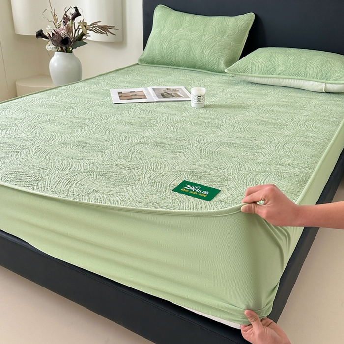 91家纺网 家纺一手货源 找家纺 鑫钰 2025新款A类进口PE高冷感凉席高端聚乙烯凉豆豆高克重480克冰丝凉席床笠三件套 云锦-水绿