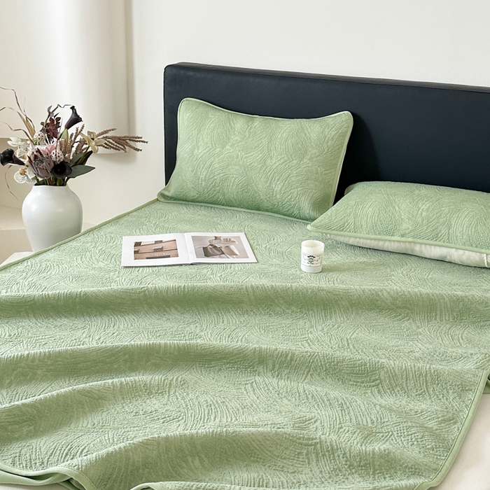 91家纺网 家纺一手货源 找家纺 鑫钰 2025新款A类进口PE高冷感凉席高端聚乙烯凉豆豆高克重480克冰丝凉席床笠三件套 云锦-水绿