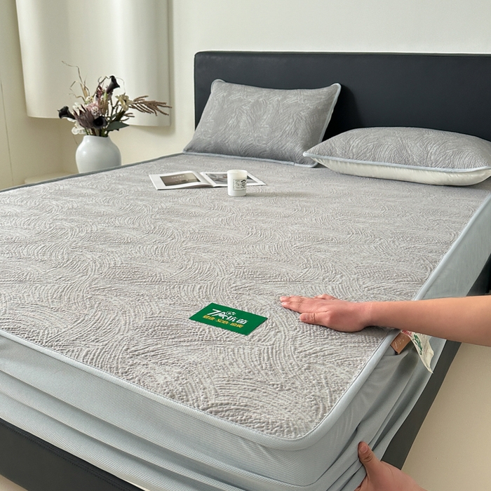 91家纺网 家纺一手货源 找家纺 鑫钰 2025新款A类进口PE高冷感凉席高端聚乙烯凉豆豆高克重480克冰丝凉席床笠三件套 云锦-银灰