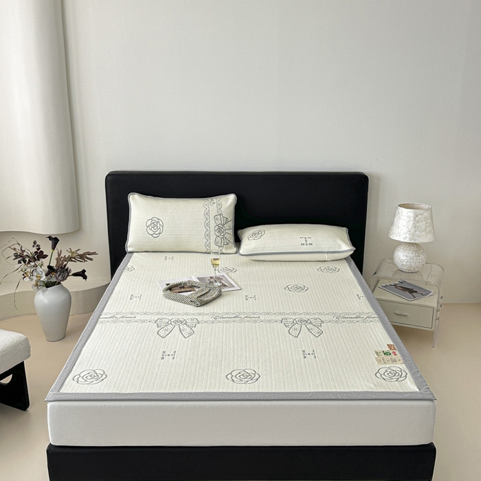 91家纺网 家纺一手货源 找家纺 （总）鑫钰 2025新款A类进口PE高冷感凉席高端聚乙烯凉豆豆高克重480克冰丝凉席床席三件套