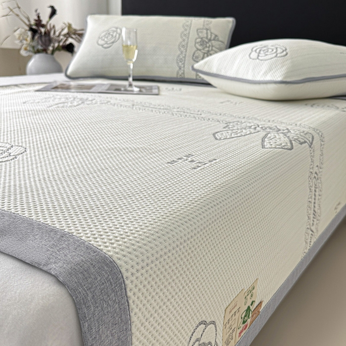 91家纺网 家纺一手货源 找家纺 （总）鑫钰 2025新款A类进口PE高冷感凉席高端聚乙烯凉豆豆高克重480克冰丝凉席床席三件套