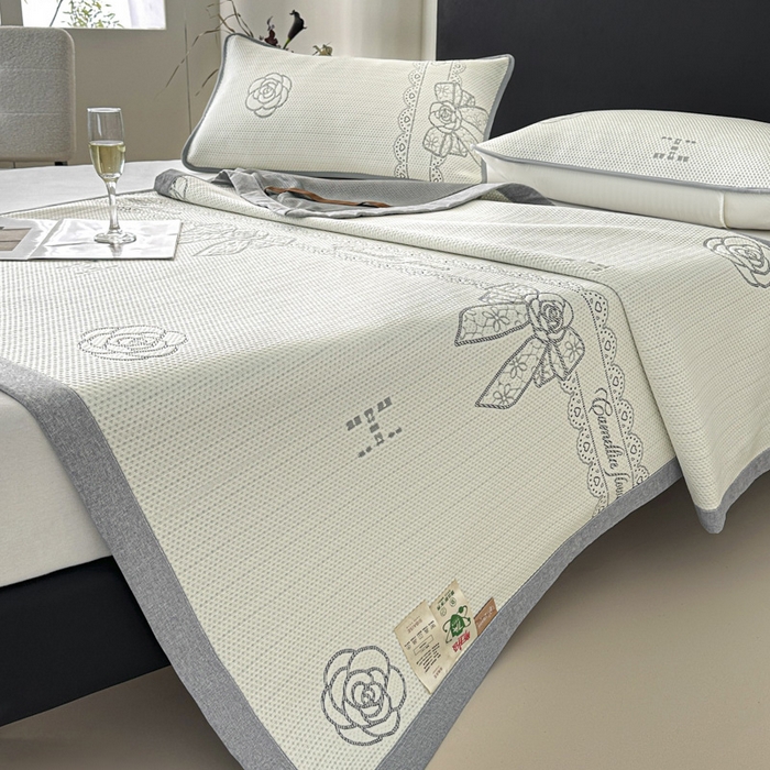 91家纺网 家纺一手货源 找家纺 （总）鑫钰 2025新款A类进口PE高冷感凉席高端聚乙烯凉豆豆高克重480克冰丝凉席床席三件套