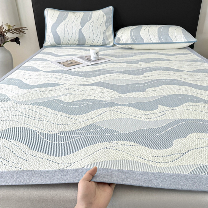 91家纺网 家纺一手货源 找家纺 （总）鑫钰 2025新款A类进口PE高冷感凉席高端聚乙烯凉豆豆高克重480克冰丝凉席床席三件套