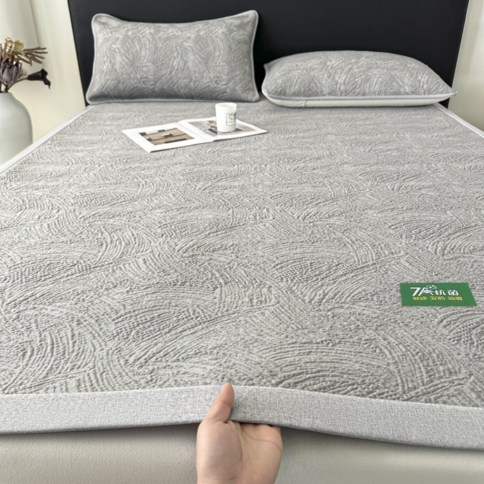 91家纺网 家纺一手货源 找家纺 （总）鑫钰 2025新款A类进口PE高冷感凉席高端聚乙烯凉豆豆高克重480克冰丝凉席床席三件套