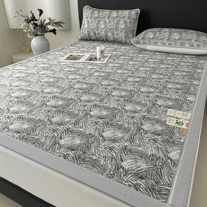 91家纺网 家纺一手货源 找家纺 鑫钰 2025新款A类进口PE高冷感凉席高端聚乙烯凉豆豆高克重480克冰丝凉席床席三件套 冰肌-墨灰