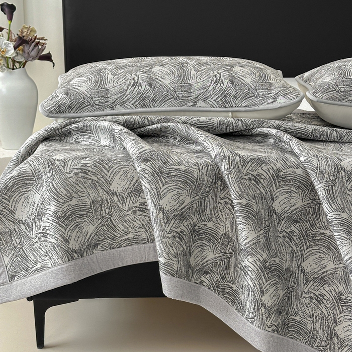 91家纺网 家纺一手货源 找家纺 鑫钰 2025新款A类进口PE高冷感凉席高端聚乙烯凉豆豆高克重480克冰丝凉席床席三件套 冰肌-墨灰