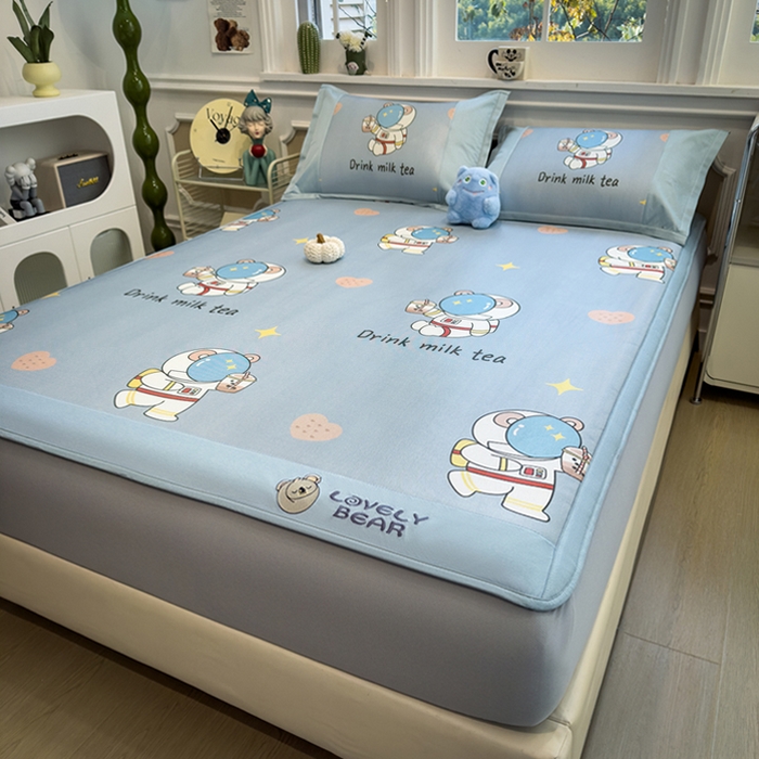 91家纺网 家纺一手货源 找家纺 全季家居 2025新款A类抗菌防螨数码印花冰藤席凉席席子 宇航员 床笠