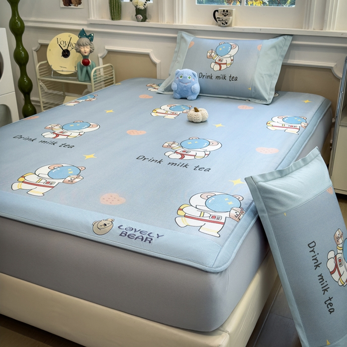 91家纺网 家纺一手货源 找家纺 全季家居 2025新款A类抗菌防螨数码印花冰藤席凉席席子 宇航员 床笠