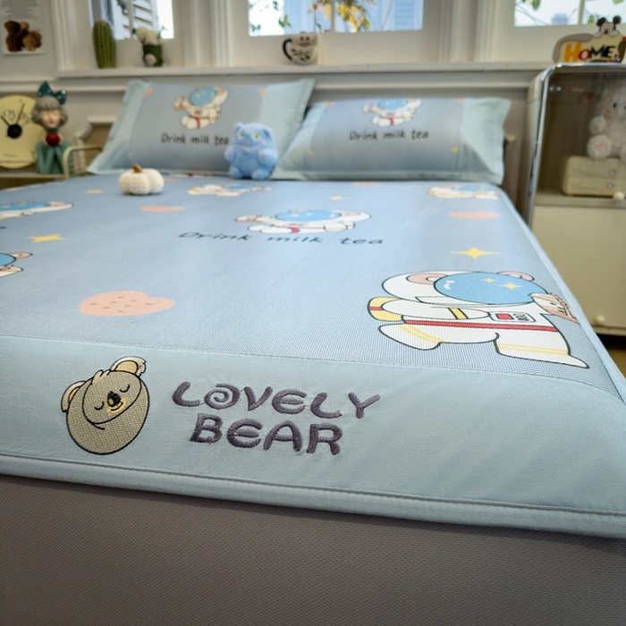 91家纺网 家纺一手货源 找家纺 全季家居 2025新款A类抗菌防螨数码印花冰藤席凉席席子 宇航员 床笠