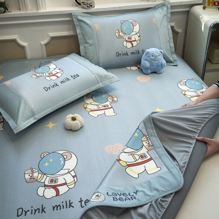 91家纺网 家纺一手货源 找家纺 全季家居 2025新款A类抗菌防螨数码印花冰藤席凉席席子 宇航员 床笠