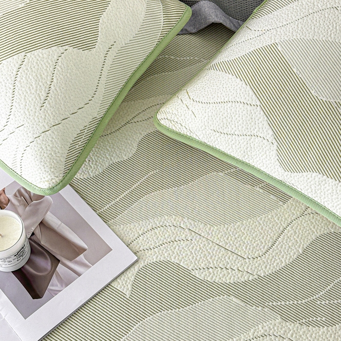 91家纺网 家纺一手货源 找家纺 鑫钰 2025新款A类进口PE高冷感凉席高端聚乙烯凉豆豆高克重480克冰丝凉席床席三件套 沁夏-青柠绿