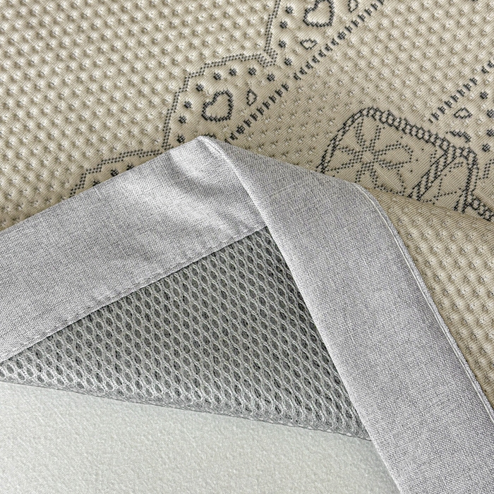 91家纺网 家纺一手货源 找家纺 鑫钰 2025新款A类进口PE高冷感凉席高端聚乙烯凉豆豆高克重480克冰丝凉席床席三件套 山茶物语-奶咖