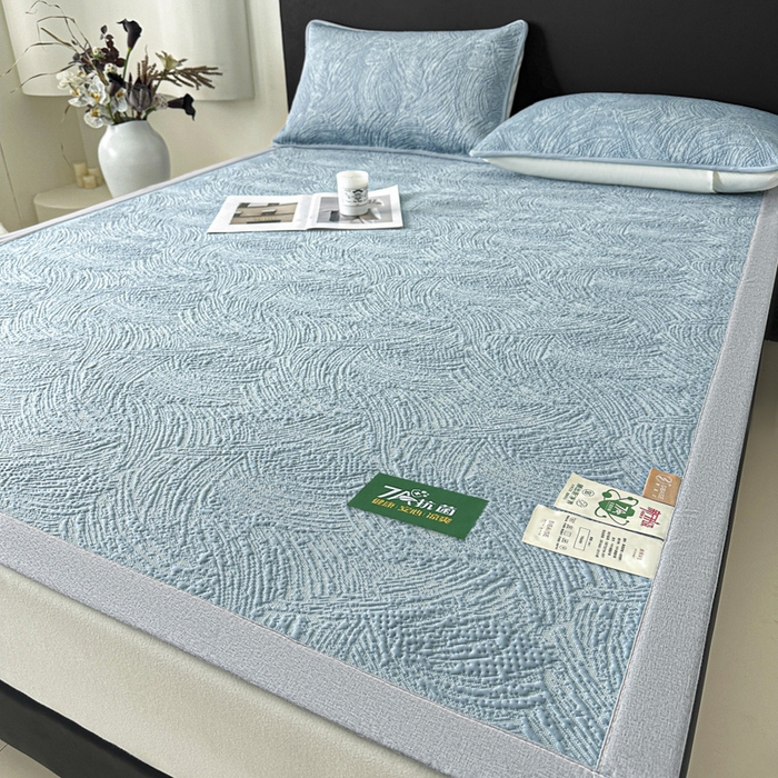 91家纺网 家纺一手货源 找家纺 鑫钰 2025新款A类进口PE高冷感凉席高端聚乙烯凉豆豆高克重480克冰丝凉席床席三件套 云锦-冰川蓝