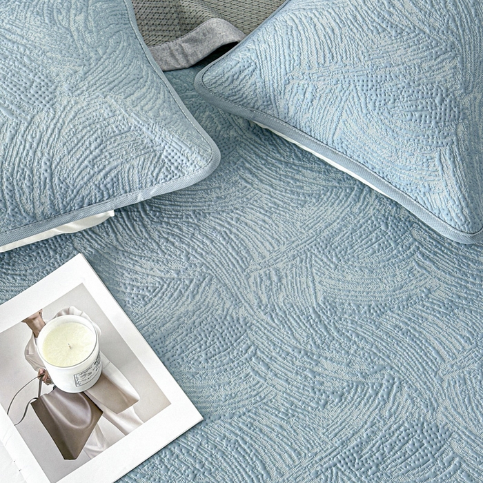 91家纺网 家纺一手货源 找家纺 鑫钰 2025新款A类进口PE高冷感凉席高端聚乙烯凉豆豆高克重480克冰丝凉席床席三件套 云锦-冰川蓝