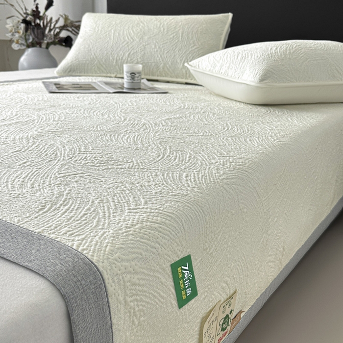 91家纺网 家纺一手货源 找家纺 鑫钰 2025新款A类进口PE高冷感凉席高端聚乙烯凉豆豆高克重480克冰丝凉席床席三件套 云锦-奶白